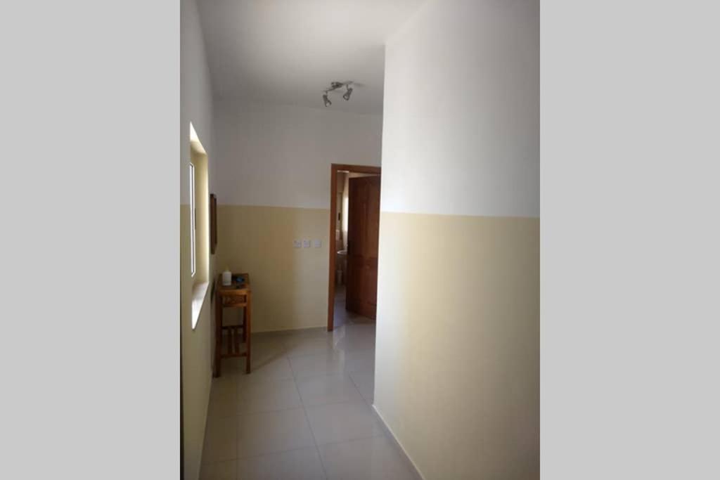 Confortable And Quiet Apartment In St. Julian Saint Julian's Екстериор снимка