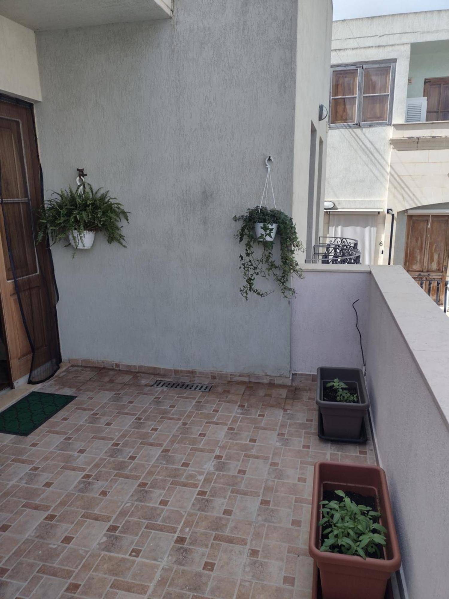 Confortable And Quiet Apartment In St. Julian Saint Julian's Стая снимка